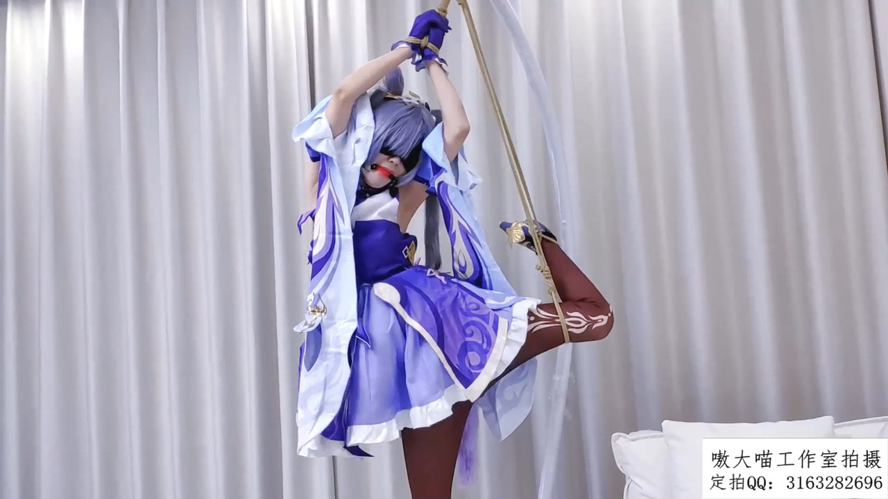 嗷大喵 二次元少女cos系列 十二.mp4_20211009_185210.593