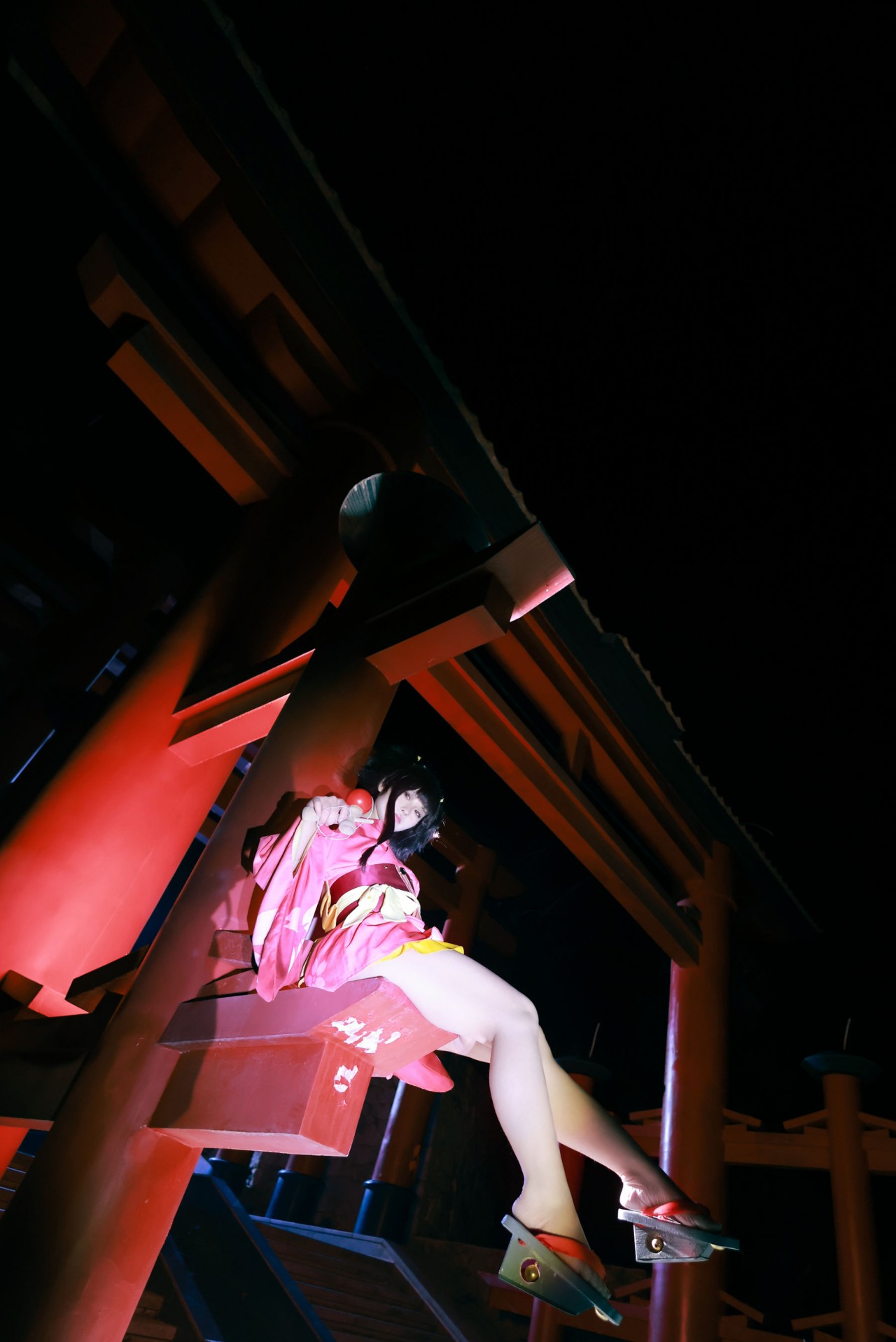 g44不会受伤《甲铁城的卡巴内瑞 无名》写真照，和服小姐姐的治愈系夜拍插图3