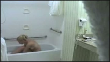 [Image: Voyeur30425144018.jpg]