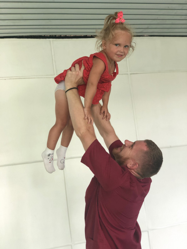 68C81C09-E28C-43DE-AC25-8FB19B3E9D12