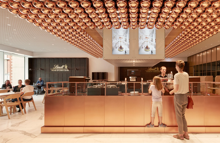 Suasana kafe Lindt Home of Chocolate