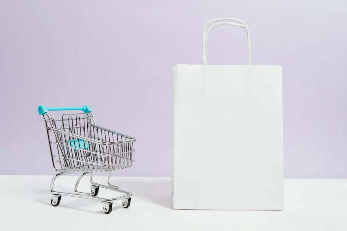 Seller's POV on Online Shopping & Offline Shopping
