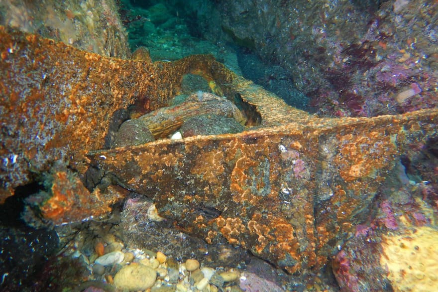 Fragmento del U966 Gut Holz, hundido frente a Punta Maeda
