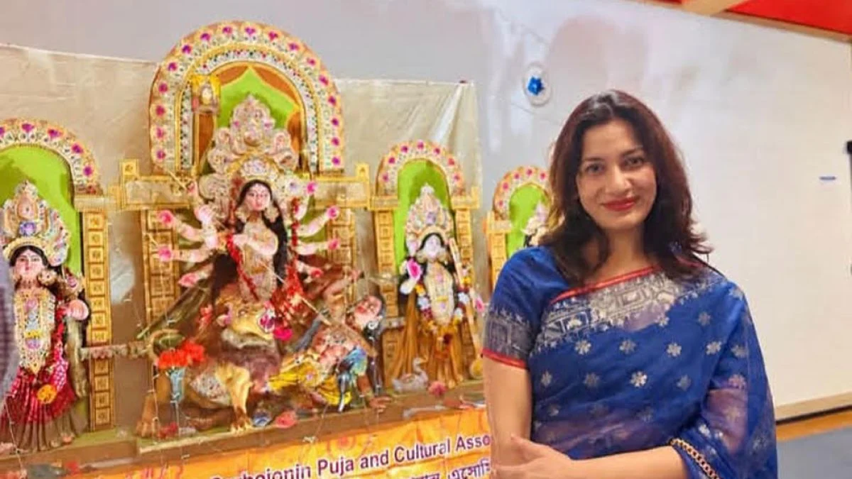 দেশের পূজা উৎসব ভীষণ মিস করছেন ড. শামারুহু মির্জা