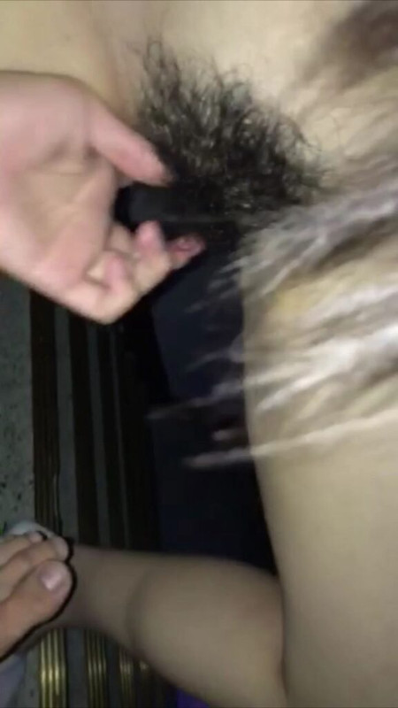 전-여친-계단에서_얼공.mp4_000068166-576x1024