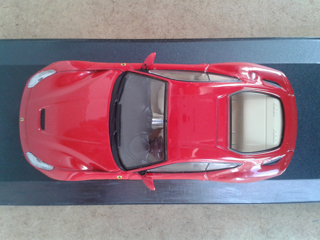 2012 Ferrari F12 Berlinetta (Ixo-nº 1 Ferrari GT Collection) (16)
