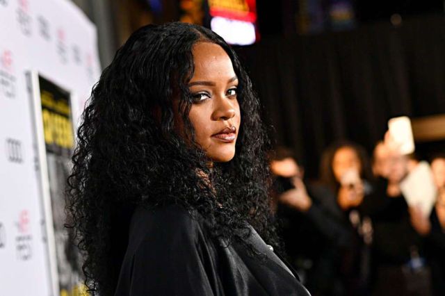 rihanna-queenandslim-premiere-05