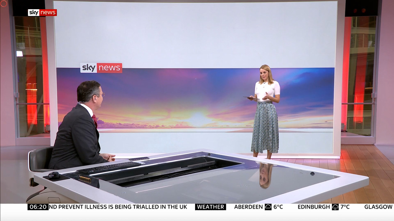 12.26 - 06.00.00 - Sky News @ Breakfast. Latest news headlines, compr....ts_snapshot_20.48.754