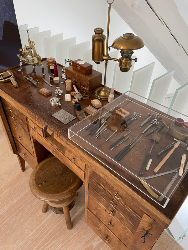 8E84860A-A49E-44CA-83AA-EDF9D51916A0