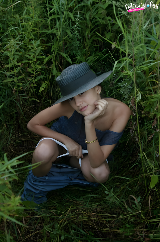 felicity-fey_00353-lg_4k