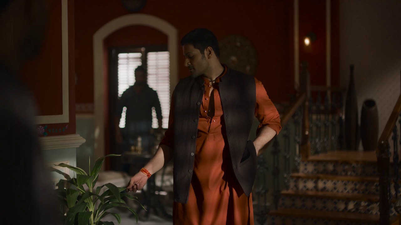 Mirzapur-S03-E03-hin-HDRip-1080p-AVC-AVC-EAC3-6ch-mkv-0001