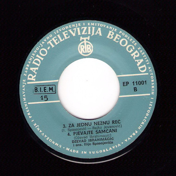 R-3073497-1314457617