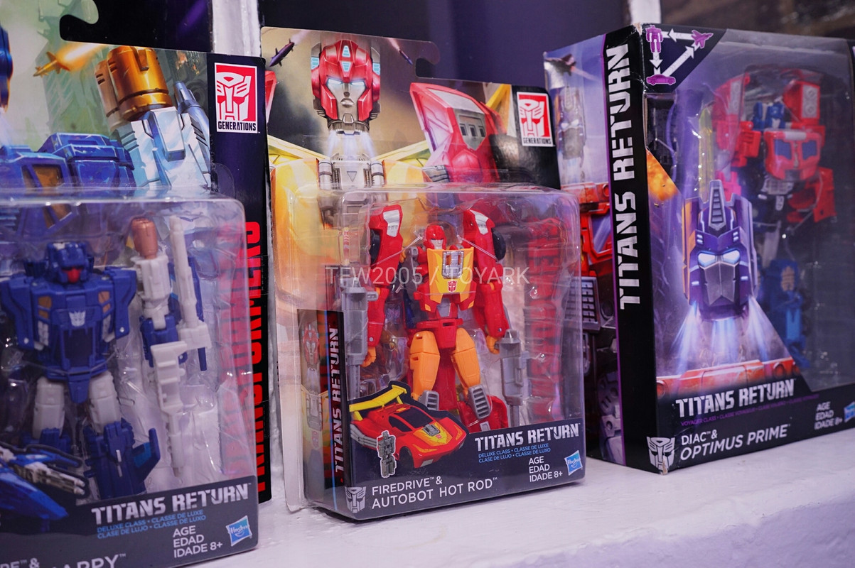 NYCC2016-Titans-Return-084