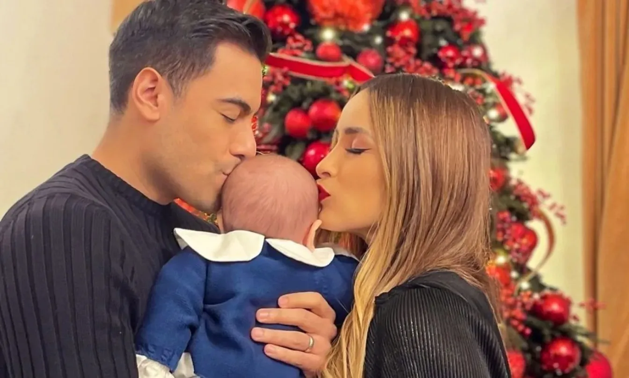 Carlos Rivera asegura que su hijo es idéntico a él y comparte tierna foto