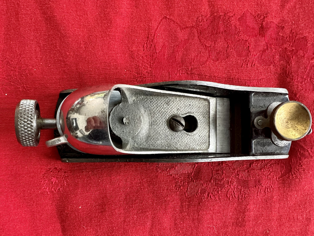 77466705-9E8E-482F-83ED-8634AE5EEB98_1_201_a