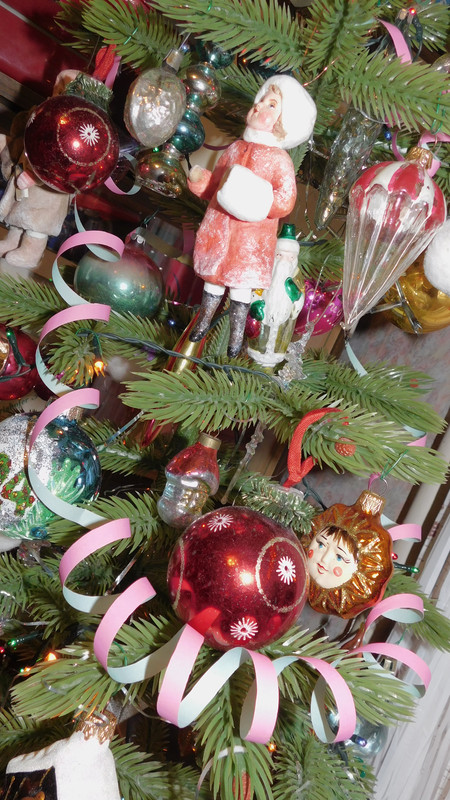 Витрина, подоконник у Стояны 026