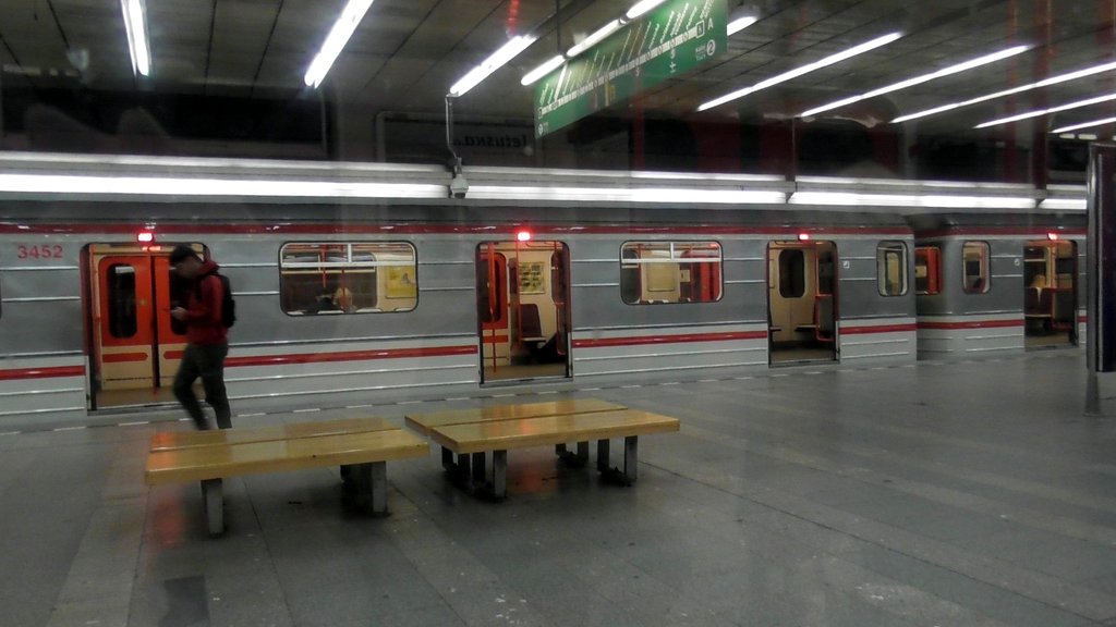 Metro Strašnická