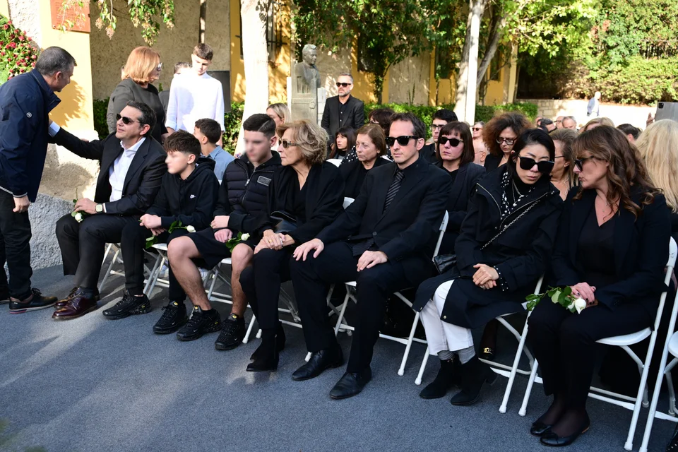 tsipras oikogeneia kideia flampourari2 0 jpg