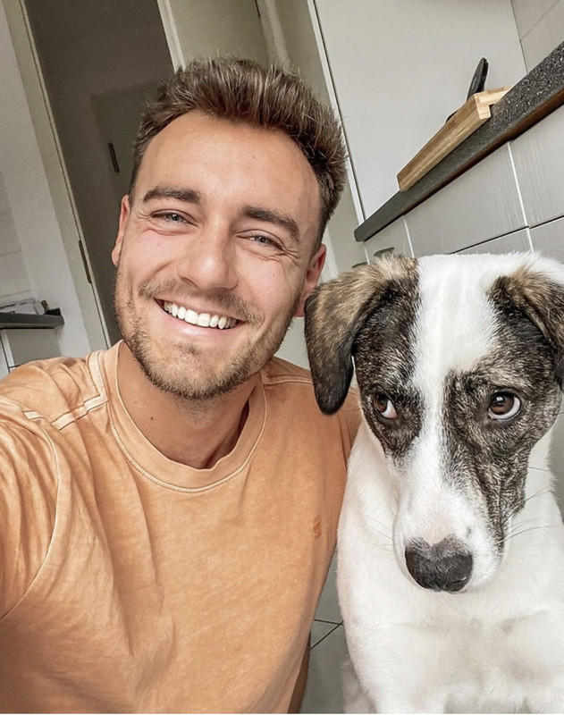 E70AB447-FA16-49BB-903A-DE71213A88A9