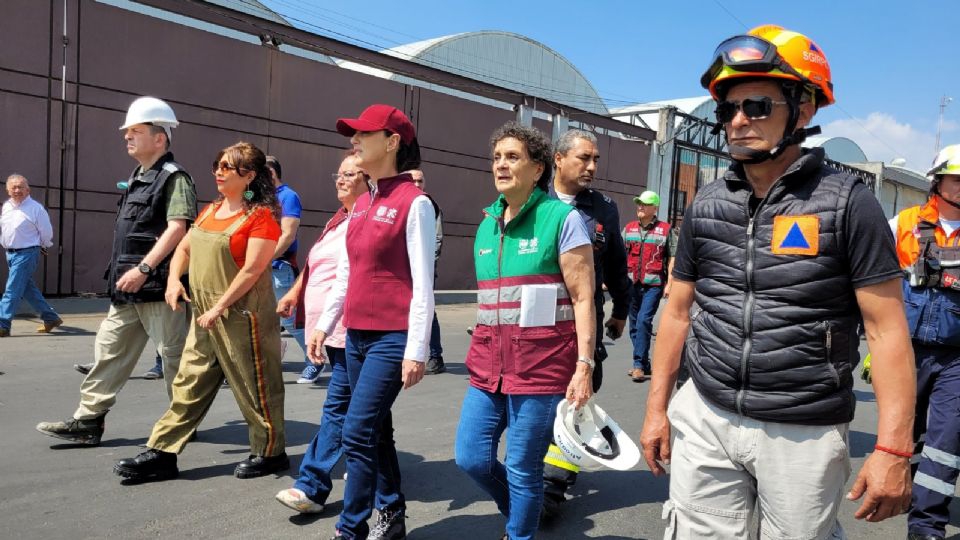 Claudia Sheinbaum deshecha rumores sobre el incendio en la Central de Abastos; descarta extorsiones