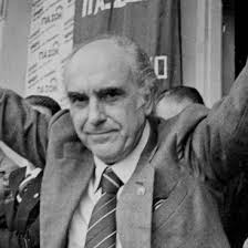 Η ΧΙΑΚΗ ΑΦΕΤΗΡΙΑ ΤΟΥ ΑΝΔΡΕΑ ΠΑΠΑΝΔΡΕΟΥ ΣΤΗΝ ΠΑΝΕΛΛΑΔΙΚΗ ΜΝΗΜΗ