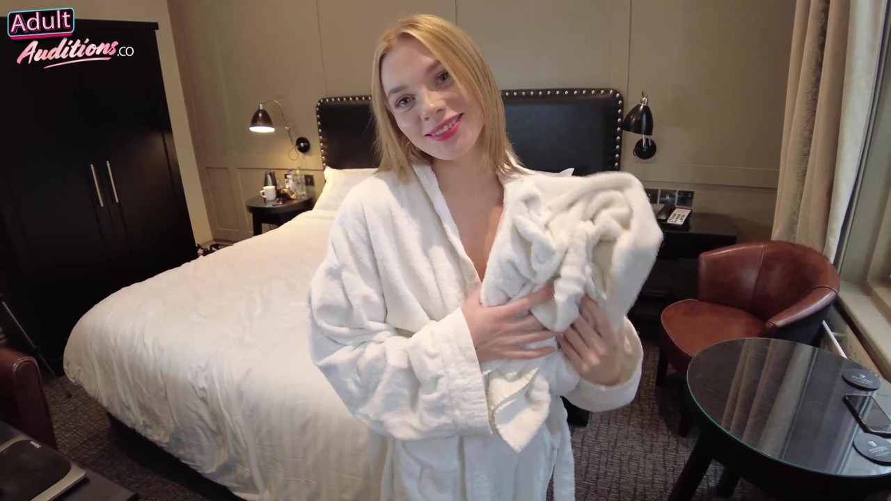 AdultAuditions 25 03 21 Sapphire Sweet My Hotel Massage Audition