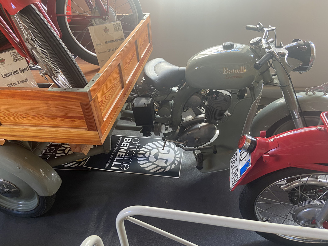 6C0D2611-61D7-4FB3-9074-6BDD5B11AB4B