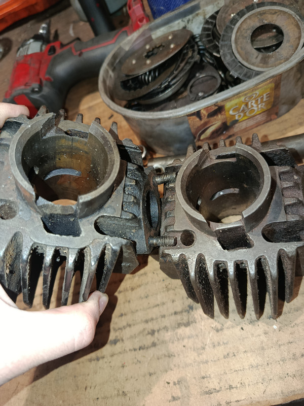 17733434637893058776922540049506