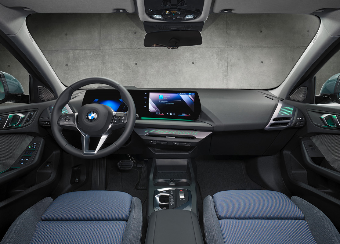 P90551945_highRes_the-all-new-bmw-1-se