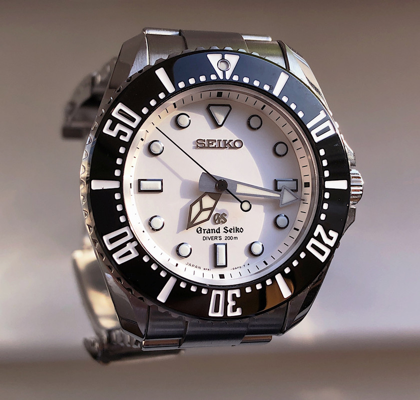 C94A977A-B64A-4C80-A351-9D0A046A4BBC