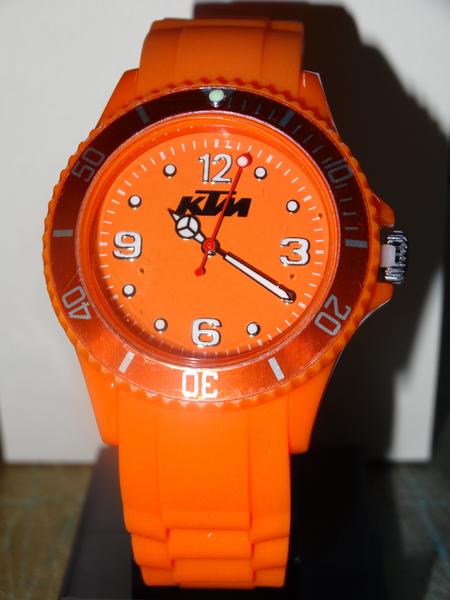 7C37CCC9-9343-4416-A7D2-39BFBFF153B5