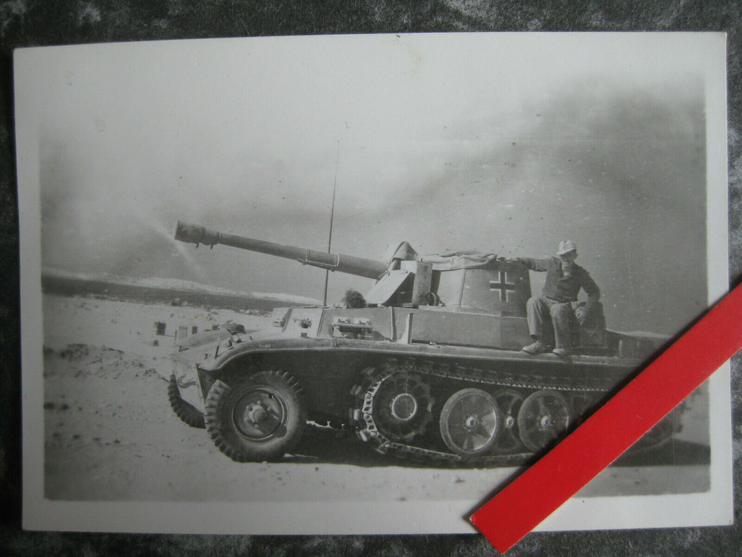 Foto Afrika DAK deutscher Beute Panzer Halbkette Sdkfz Tobruk Libyen Ägypten