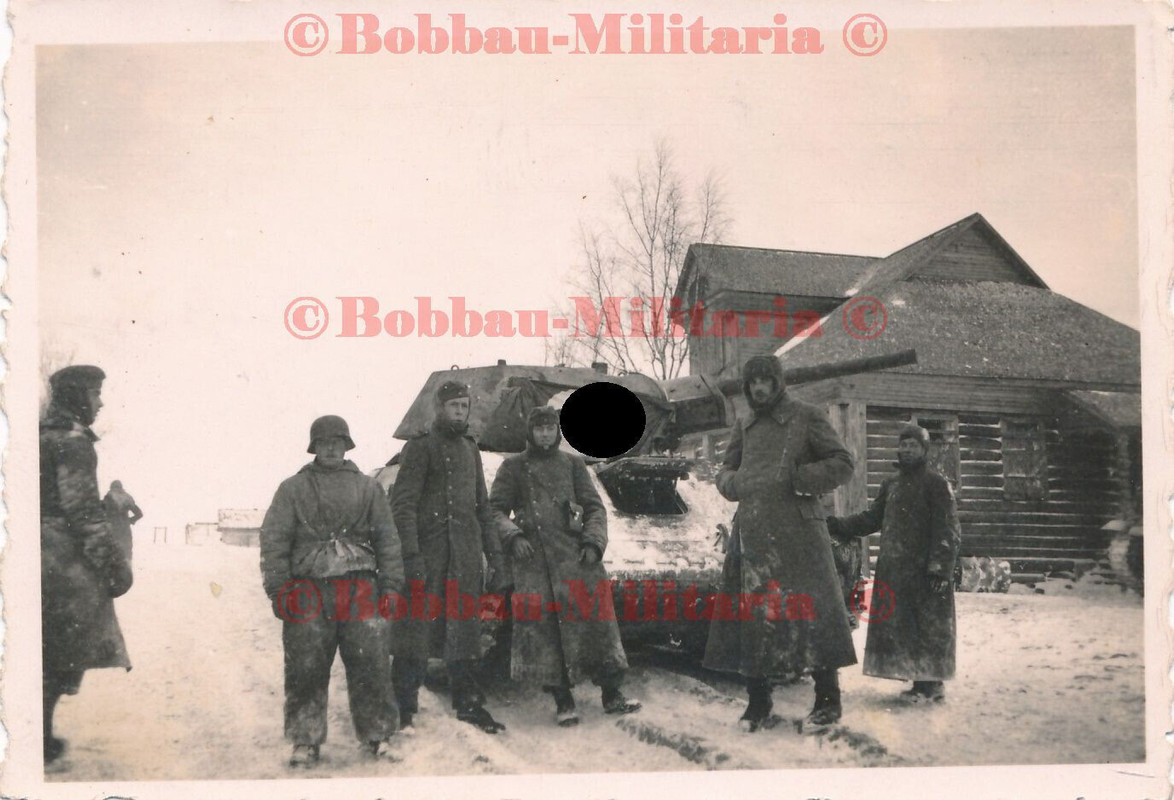 Foto Russland 1942 russischer T 34 Beutepanzer der Sturmgeschütz -Abt.202