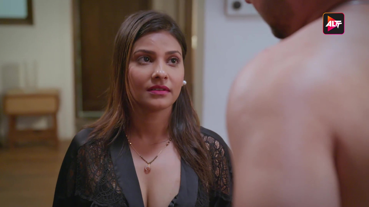 vlcsnap-2025-05-13-01h24m39s423