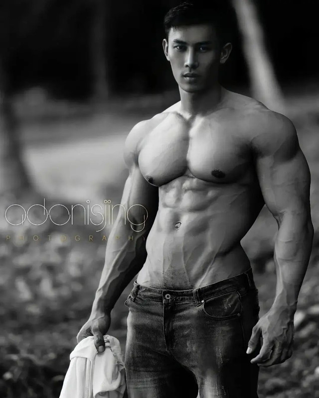 Photo shared by fitness陆恒🇨🇳 on June 01, 2023 tagging @hothunk_china_, @luhengag, and @adonisjing2023