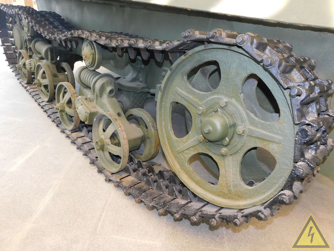 Макет советского бронированного трактор ХТЗ-16, Музейный комплекс УГМК, Верхняя Пышма DSCN5550