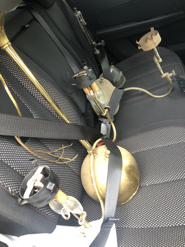 5075E757-68B8-4AB7-85DC-9874FEEE28B7