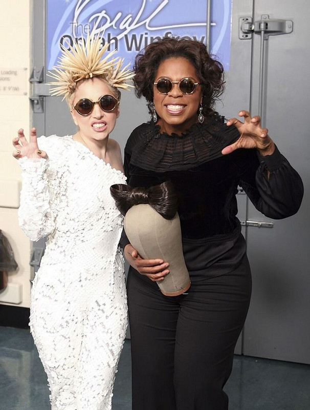 Lady-Gaga-Oprah.jpg