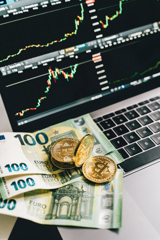 Crypto Prop Trading Firms vs Crypto Funds: What’s the Difference?