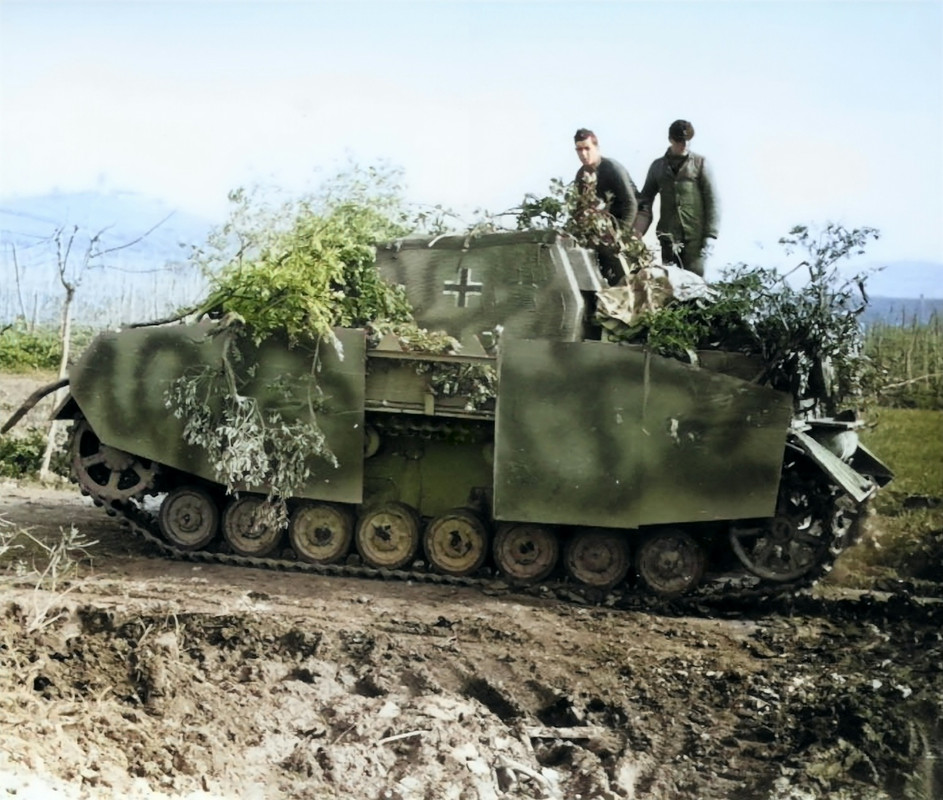 Sd.Kfz.166 Sturmpanzer IV Brummbär - 10/2013 Brummbar-en-Italie-1944