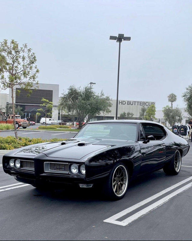 7E30C031-7491-40A4-B008-01B8282FB0DB