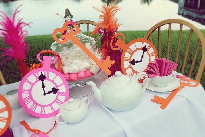 Handmade DIY Alice In Wonderland Decorations