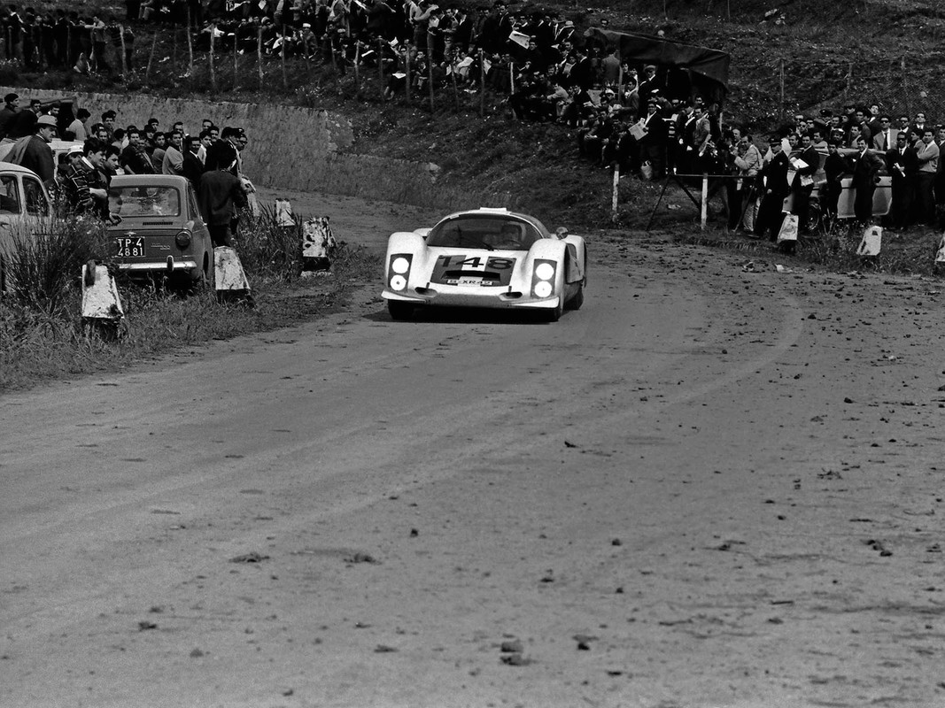 Porsche-at-Targa-Florio-1966-Porsche-906