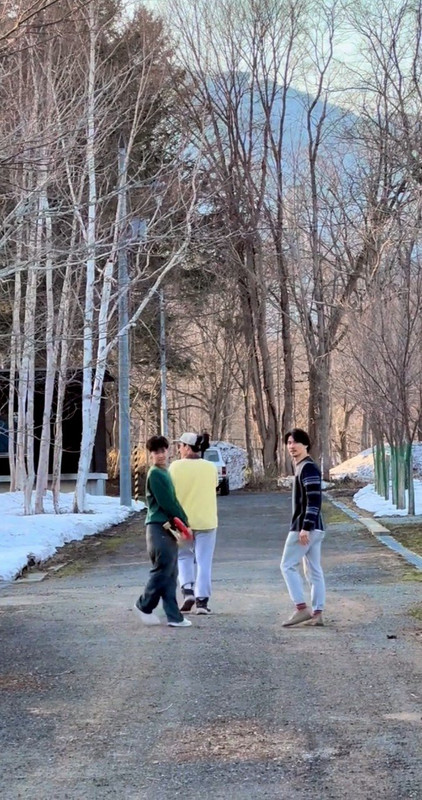 LINE-ALBUM-2142025-250421-6