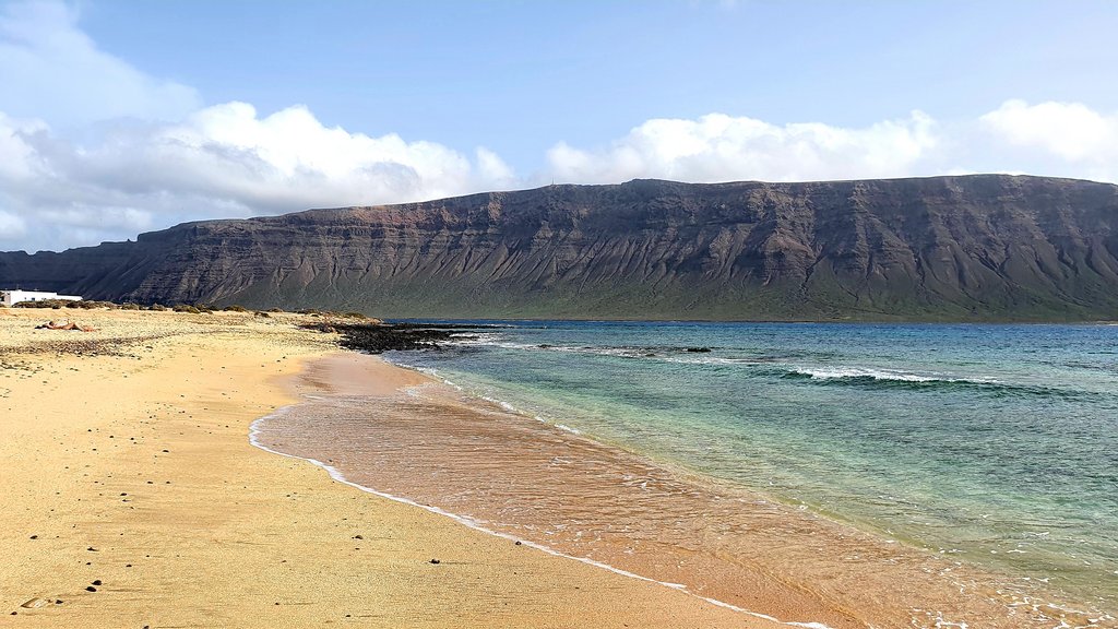 Lanzarote: pisar la Luna sin dejar La Tierra - Blogs de España - JAMEOS, CUEVA DE LOS VERDES Y LA GRACIOSA: la isla sin asfalto (13)