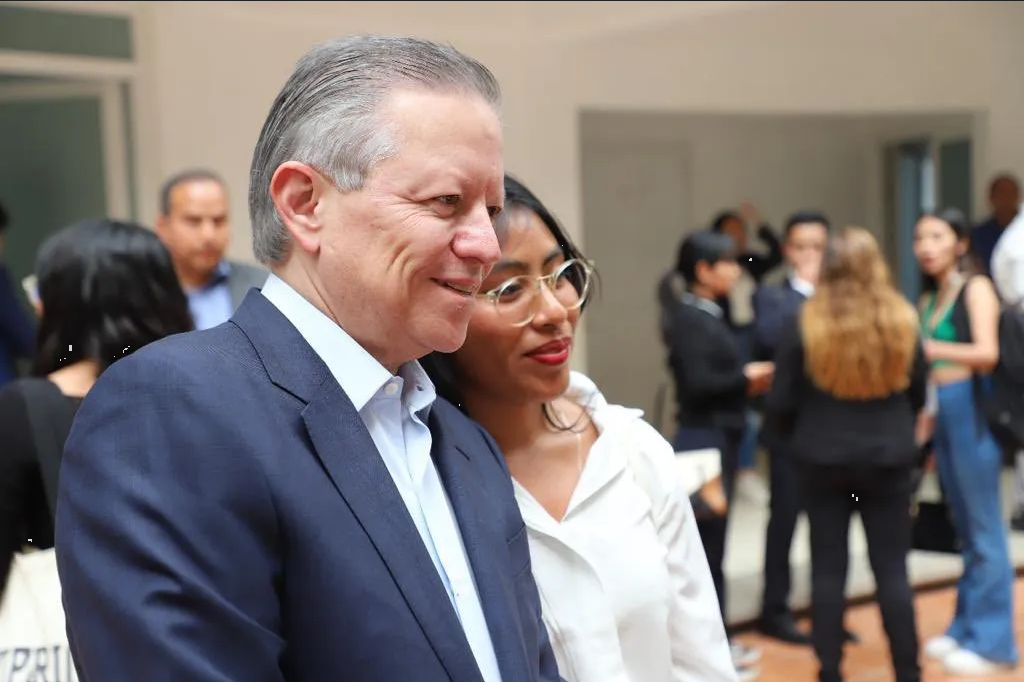 Zaldívar señala que reforma al poder judicial de AMLO busca eliminar privilegios