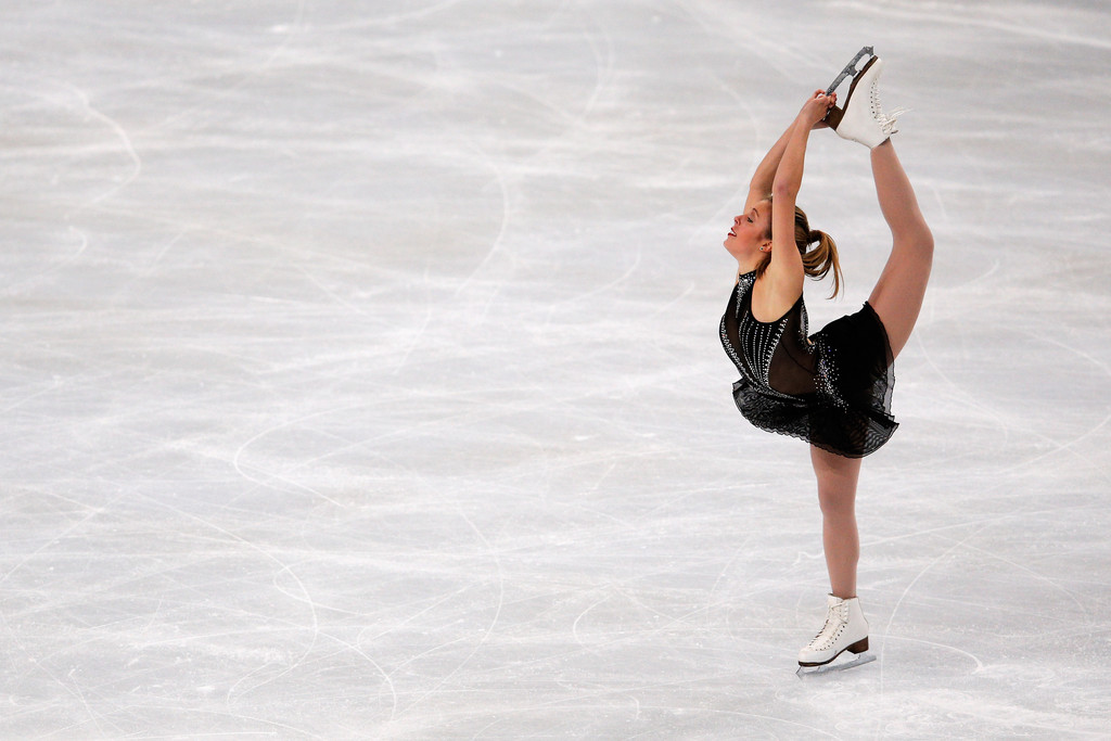 Ashley Wagner ISU Grand Prix Figure Skating j BUN — Postimages