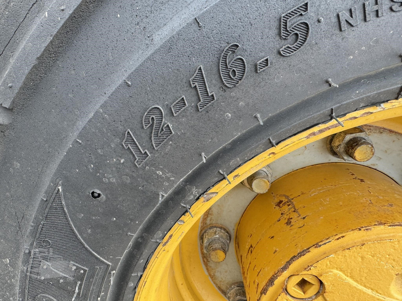 Vehicle thumbnail 12