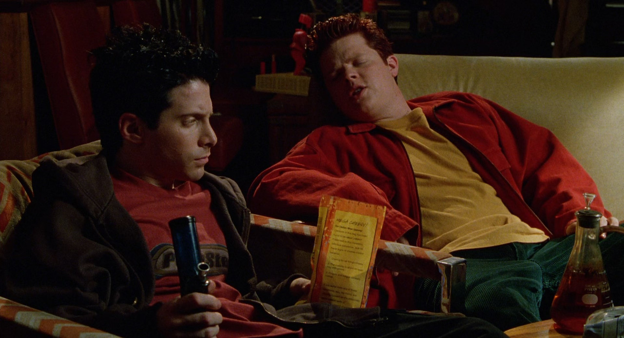 Idle Hands 1999 (1080p x265 10bit Tigole).mkv_snapshot_00.10.37_