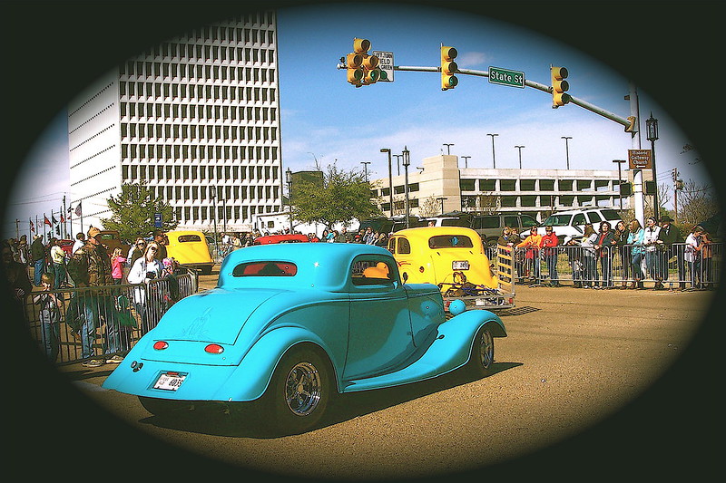 turquoisevintagecar.jpg